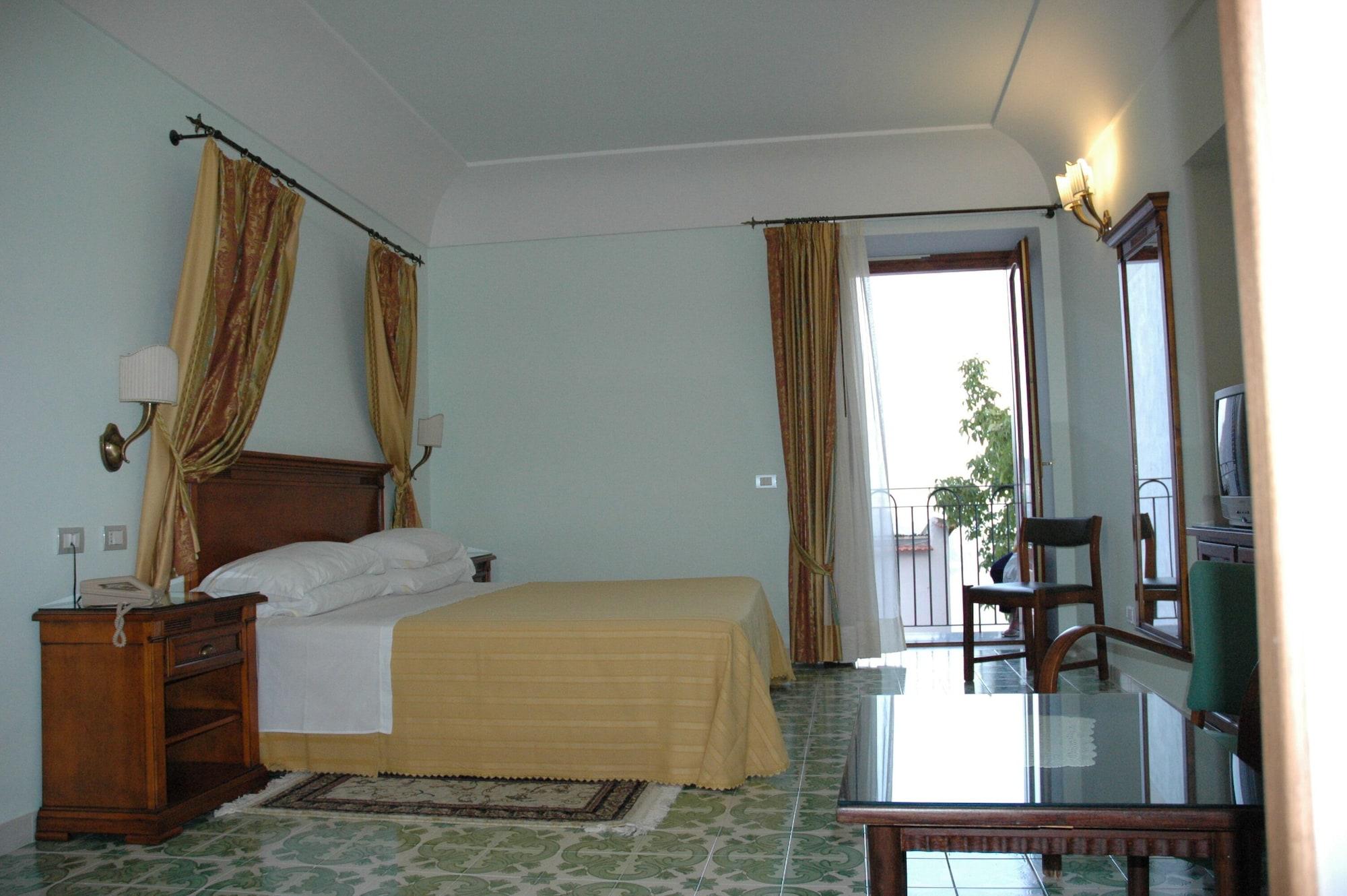 Hotel Rufolo Равело Екстериор снимка