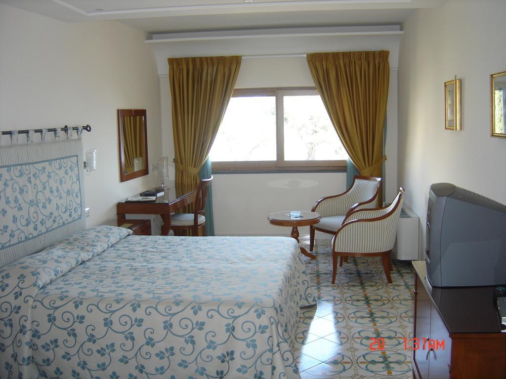 Hotel Rufolo Равело Екстериор снимка